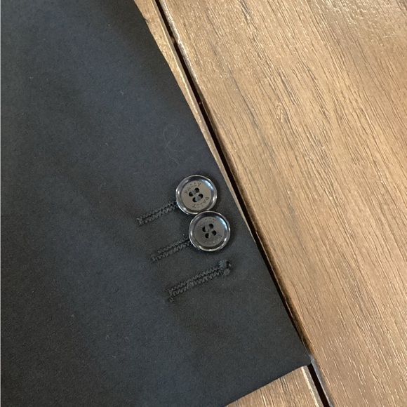 Authentic Bally Women's black 3 button office jacket Blazer size 6 - Picture 13 of 13